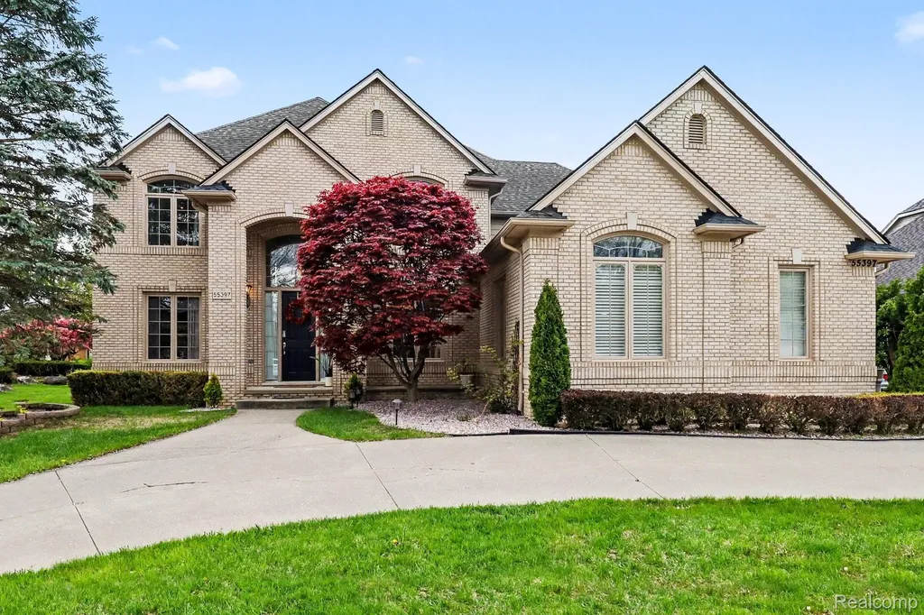 55397 Apple Lane Shelby Charter Township MI 48316