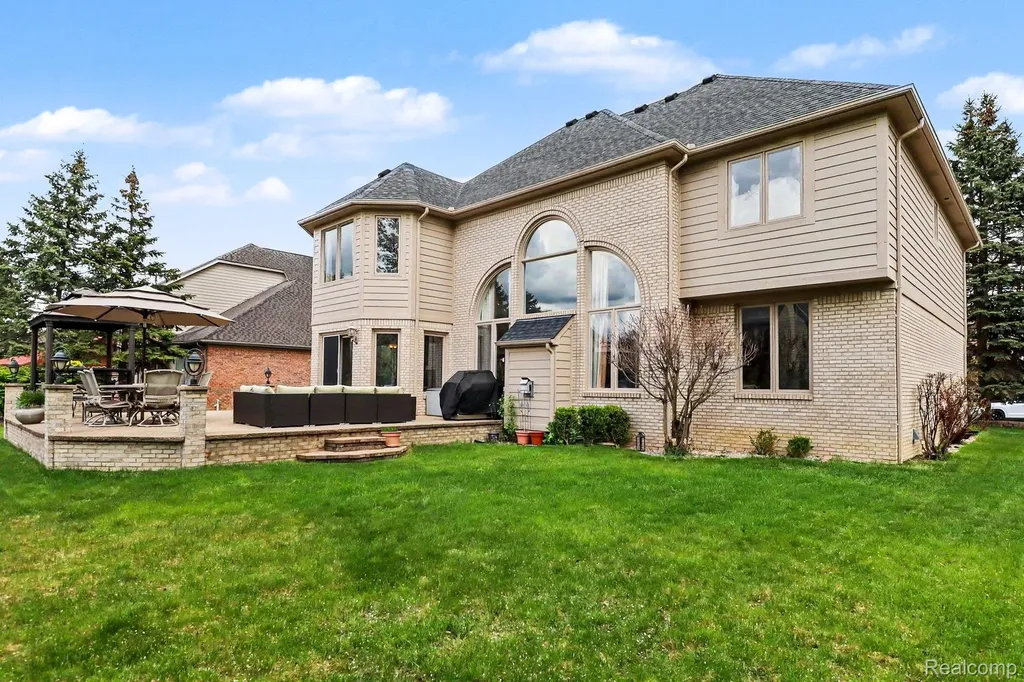 55397 Apple Lane Shelby Charter Township MI 48316
