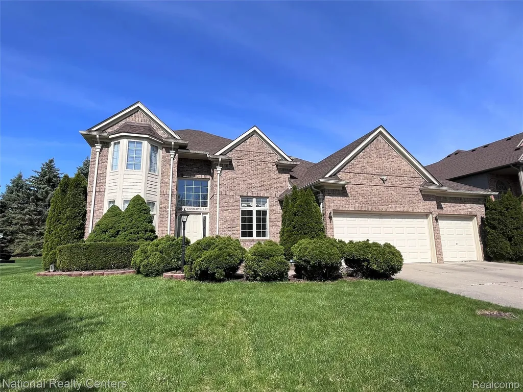 2056 Somerville Rochester Hills City MI 48307