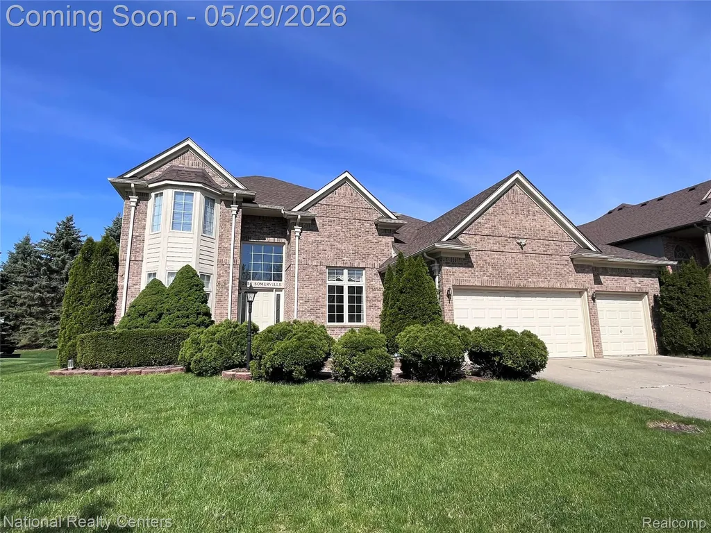 2056 Somerville Rochester Hills City MI 48307