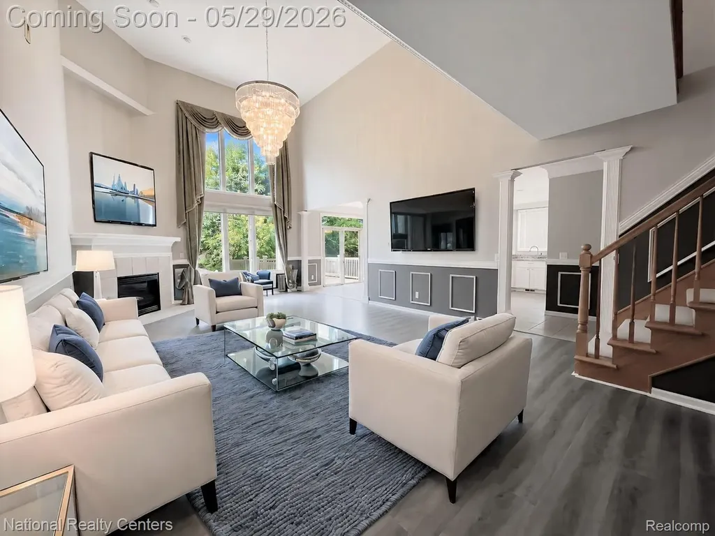 2056 Somerville Rochester Hills City MI 48307
