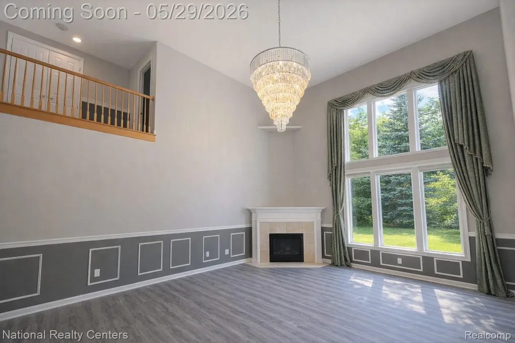 2056 Somerville Rochester Hills City MI 48307
