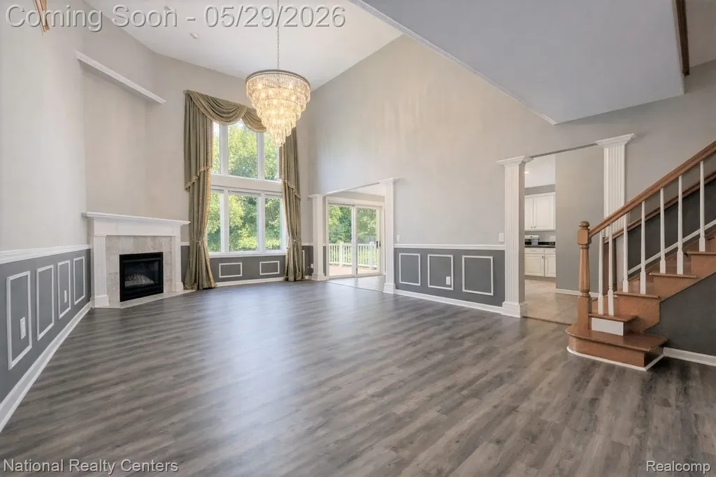 2056 Somerville Rochester Hills City MI 48307