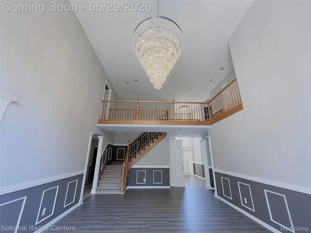 2056 Somerville Rochester Hills City MI 48307