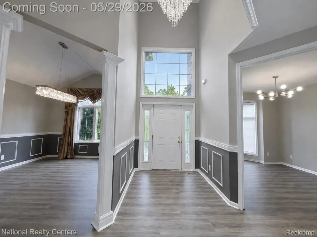 2056 Somerville Rochester Hills City MI 48307