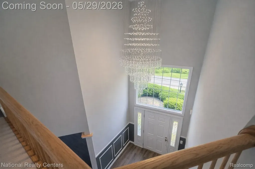 2056 Somerville Rochester Hills City MI 48307
