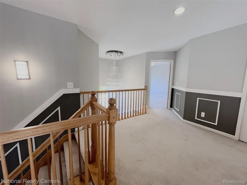 2056 Somerville Rochester Hills City MI 48307