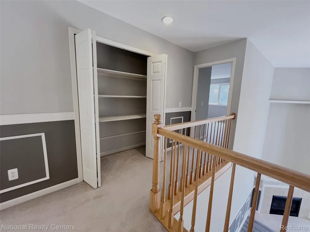 2056 Somerville Rochester Hills City MI 48307