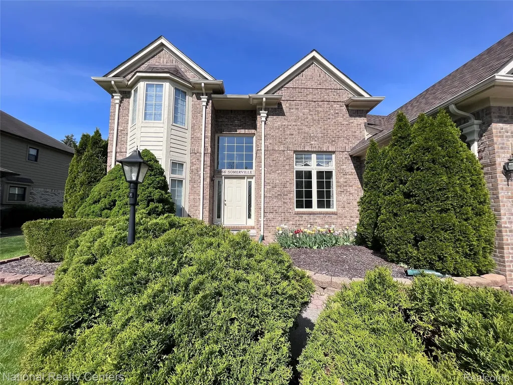 2056 Somerville Rochester Hills City MI 48307
