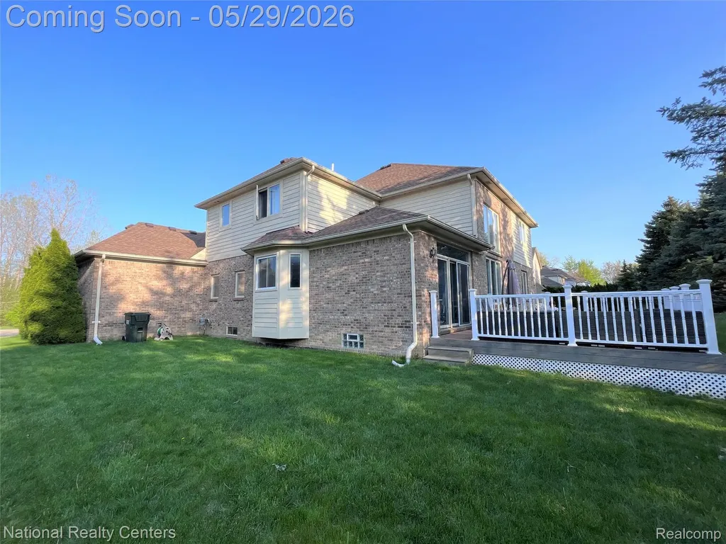 2056 Somerville Rochester Hills City MI 48307