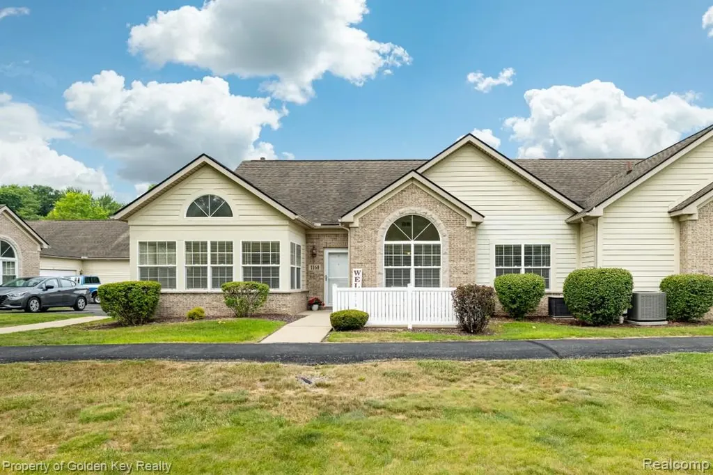1160 Abbey Court Westland City MI 48185