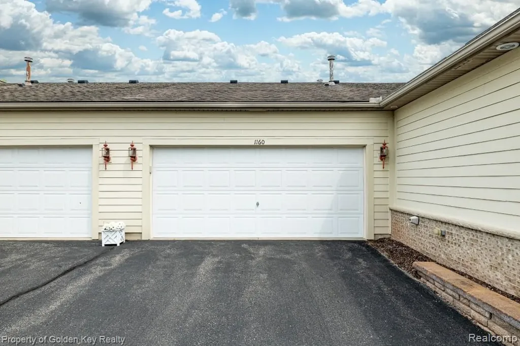 1160 Abbey Court Westland City MI 48185