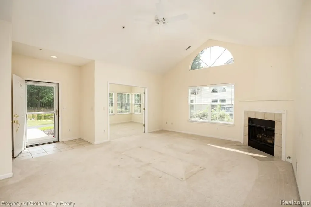 1160 Abbey Court Westland City MI 48185