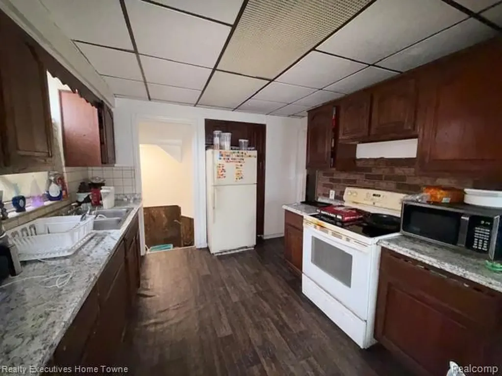12566 Duchess Street Detroit City MI 48224