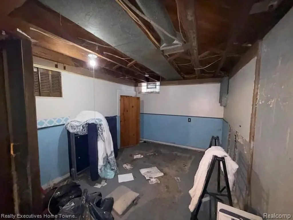 12566 Duchess Street Detroit City MI 48224