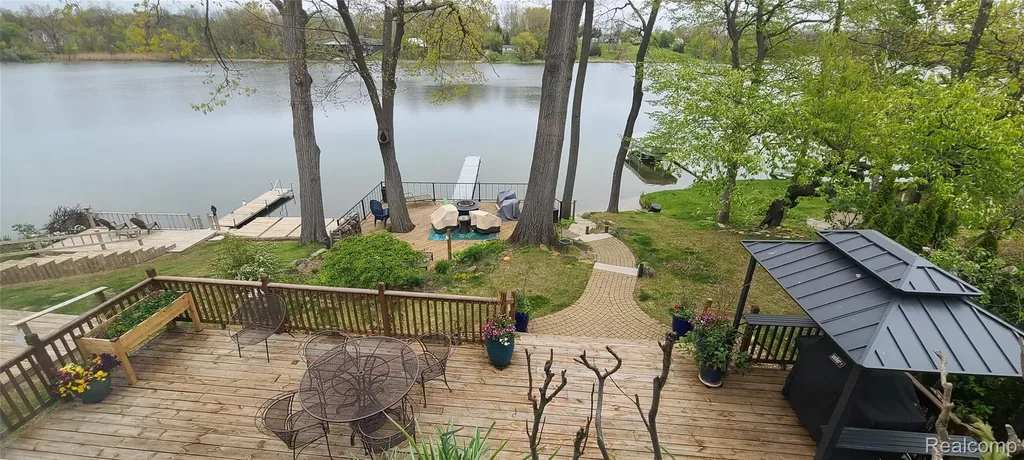 3386 Horrell Court Fenton Charter Township MI 48430