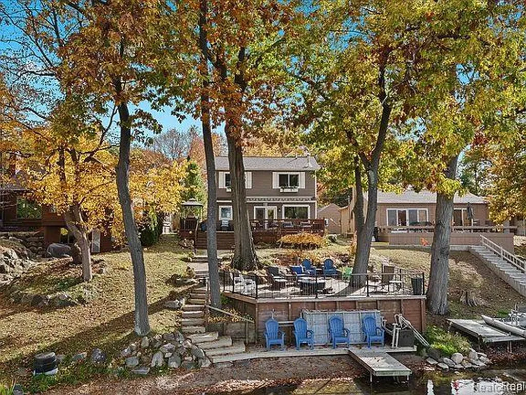 3386 Horrell Court Fenton Charter Township MI 48430