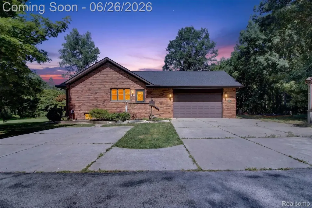 3150 N Otter Creek Road La Salle Township MI 48161