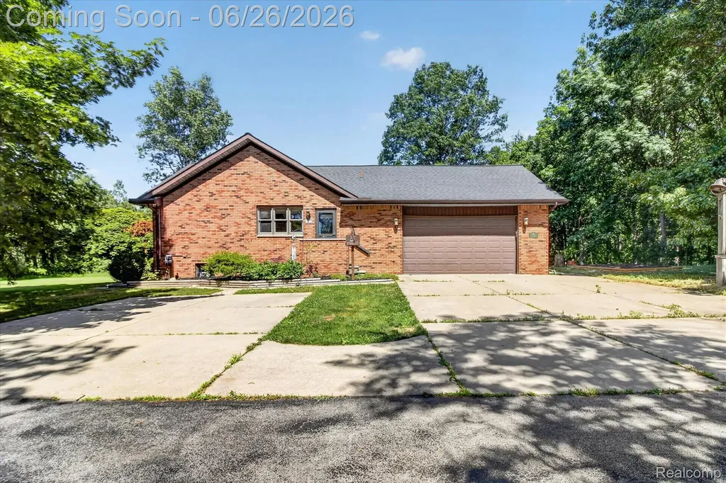 3150 N Otter Creek Road La Salle Township MI 48161