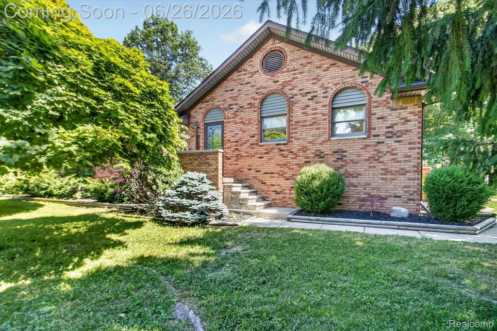 3150 N Otter Creek Road La Salle Township MI 48161