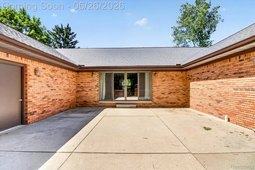 3150 N Otter Creek Road La Salle Township MI 48161