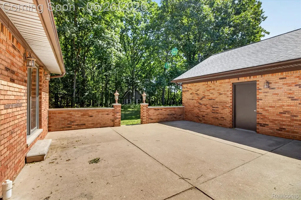 3150 N Otter Creek Road La Salle Township MI 48161