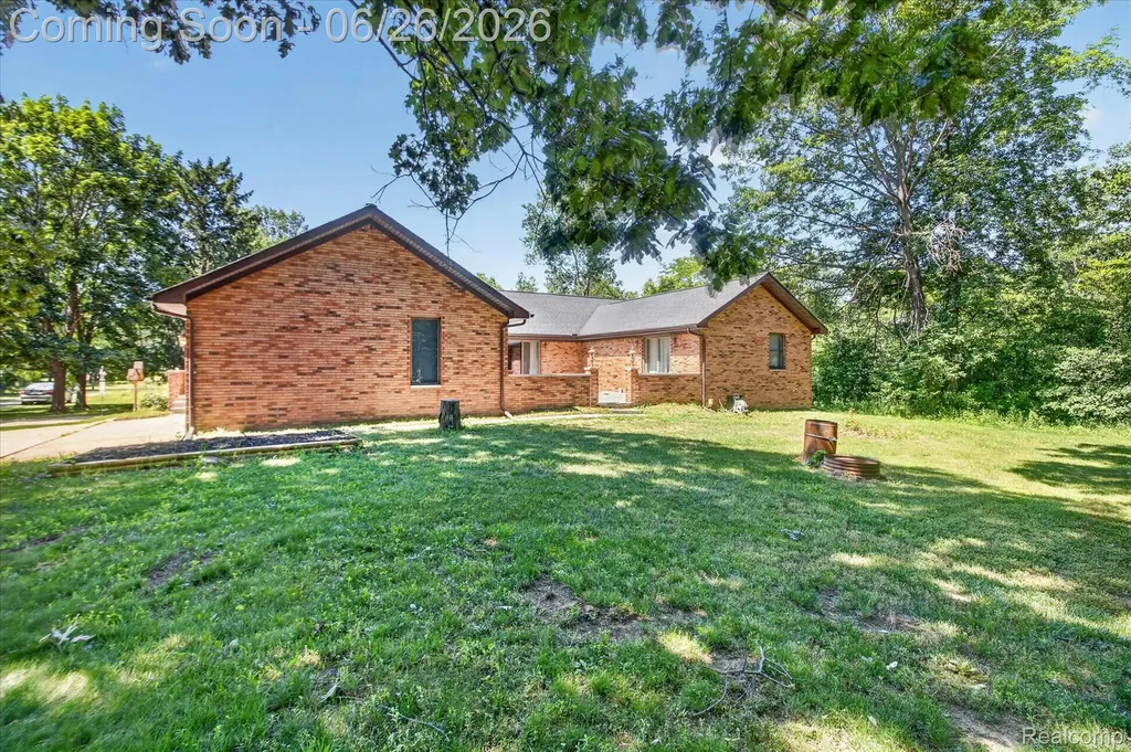 3150 N Otter Creek Road La Salle Township MI 48161