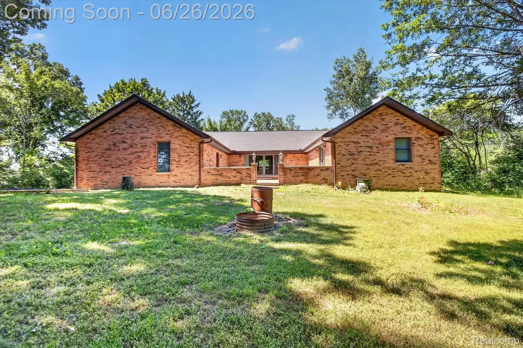 3150 N Otter Creek Road La Salle Township MI 48161