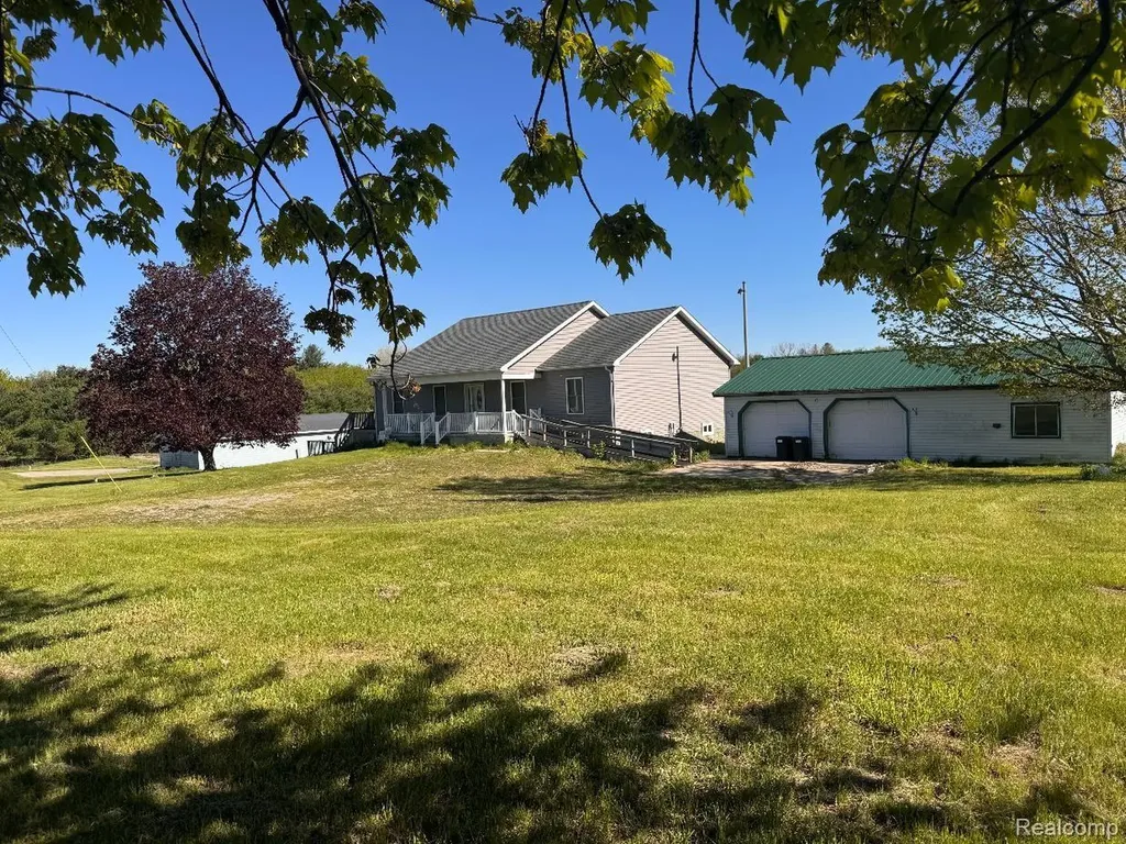 5070 Sanilac Road Koylton Township MI 48741