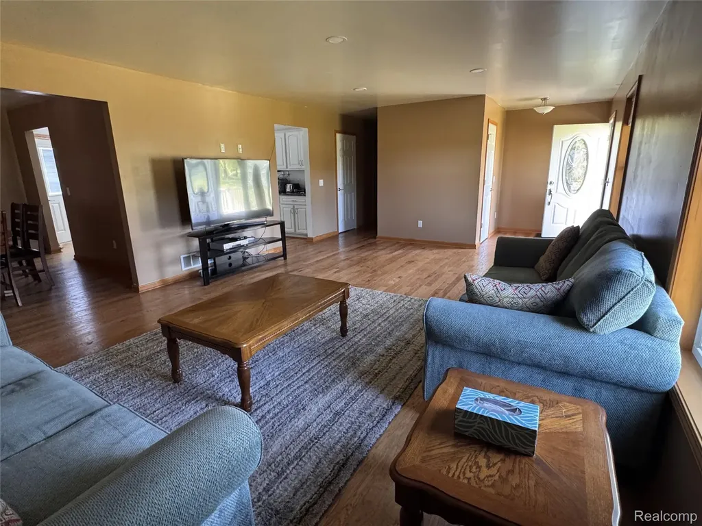 5070 Sanilac Road Koylton Township MI 48741