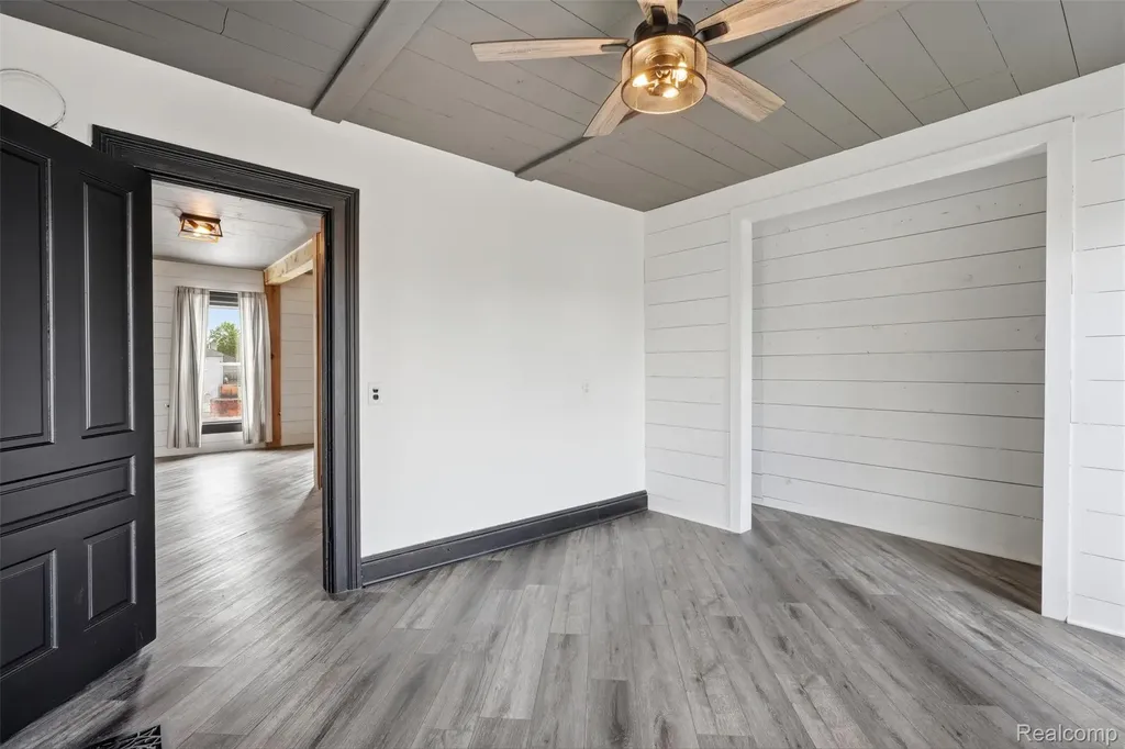 26249 E Huron River Drive Flat Rock City MI 48134