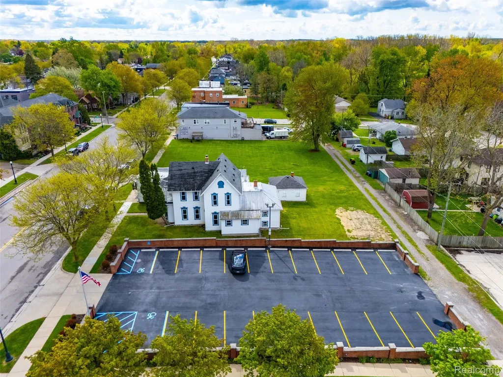 26249 E Huron River Drive Flat Rock City MI 48134