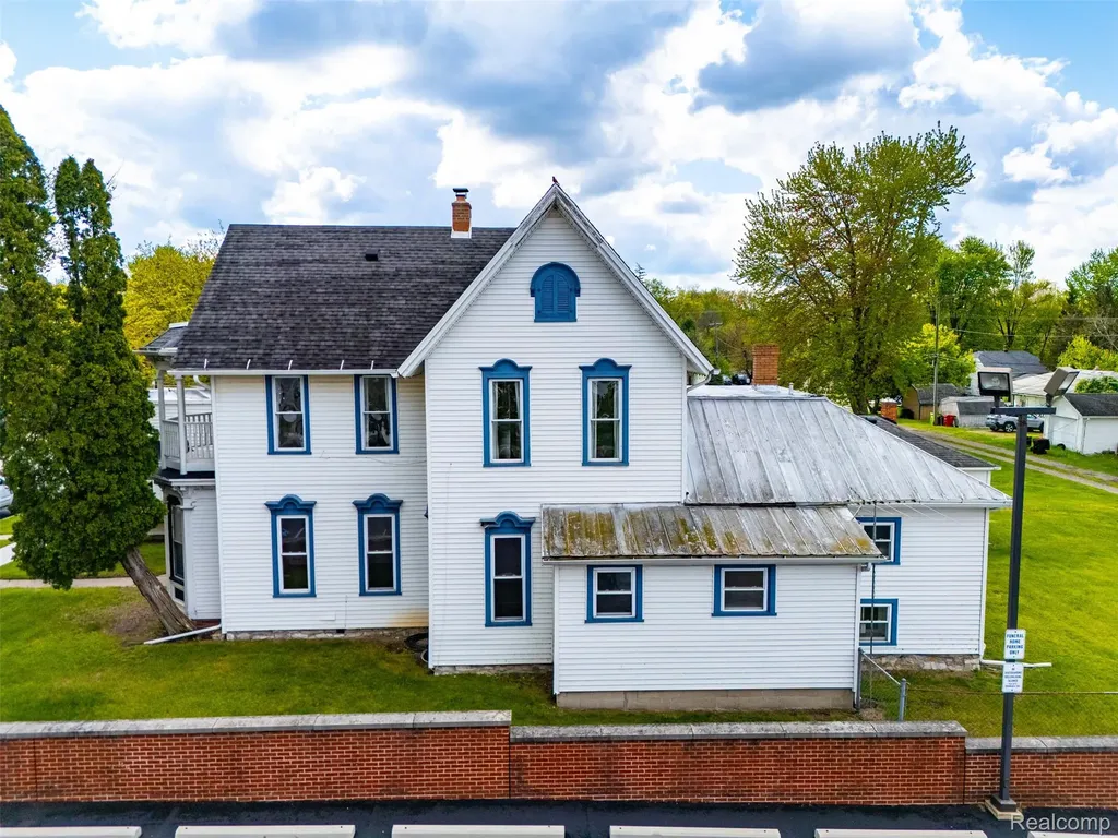 26249 E Huron River Drive Flat Rock City MI 48134
