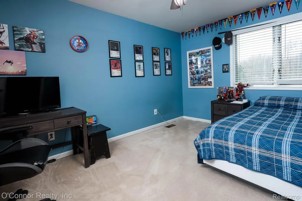 7978 Frith Road Columbus Township MI 48063