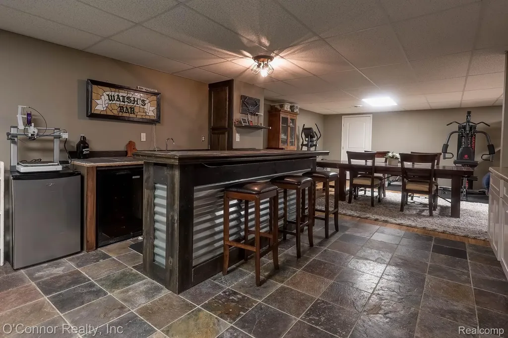 7978 Frith Road Columbus Township MI 48063