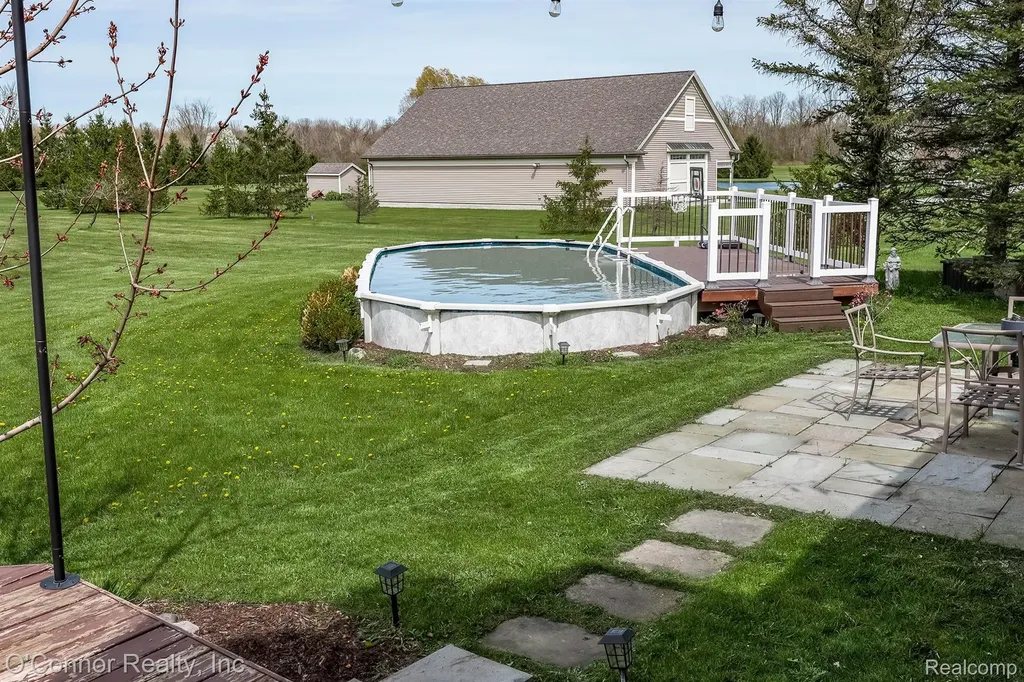 7978 Frith Road Columbus Township MI 48063