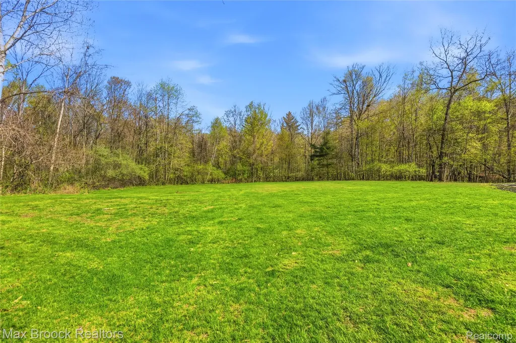3295 Burning Tree Lane Arcadia Township MI 48412