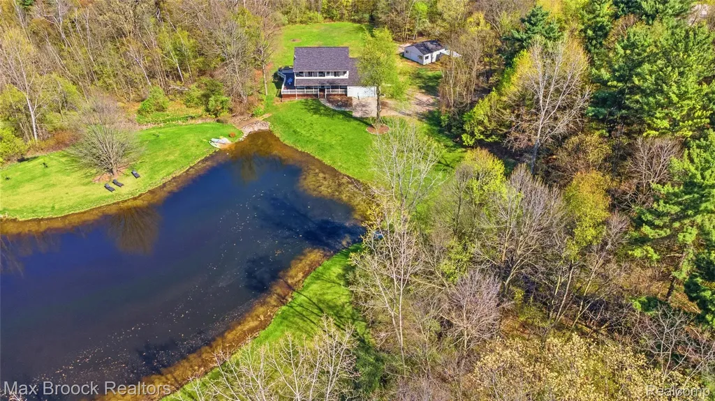 3295 Burning Tree Lane Arcadia Township MI 48412