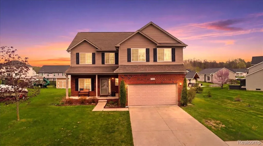 8131 Peninsula Circle Grand Blanc City MI 48439