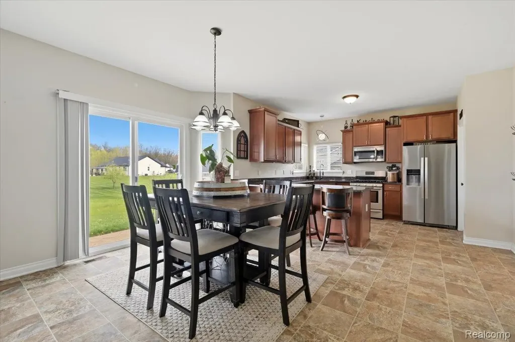 8131 Peninsula Circle Grand Blanc City MI 48439
