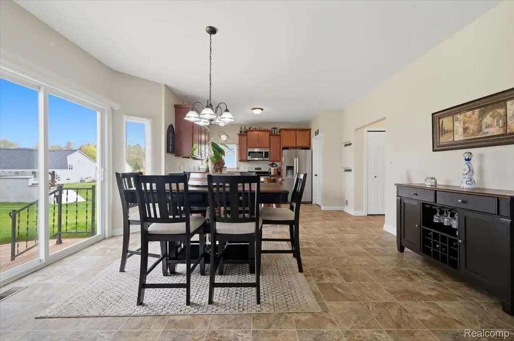 8131 Peninsula Circle Grand Blanc City MI 48439