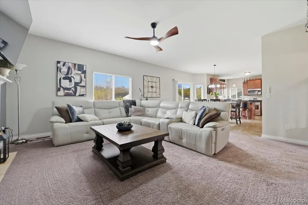 8131 Peninsula Circle Grand Blanc City MI 48439