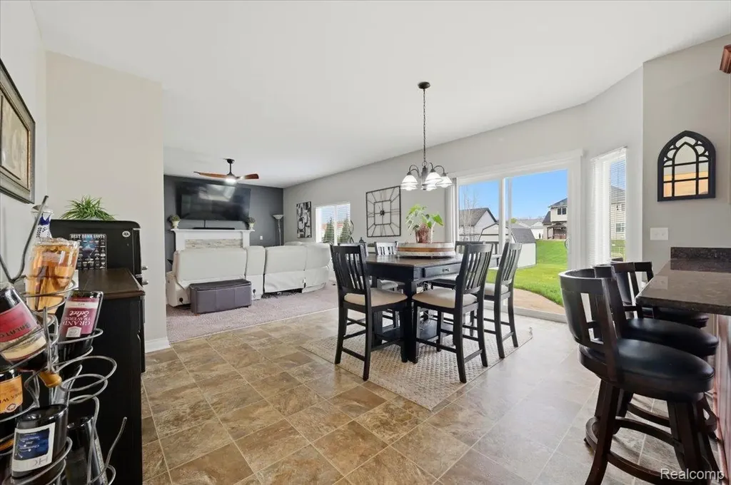 8131 Peninsula Circle Grand Blanc City MI 48439