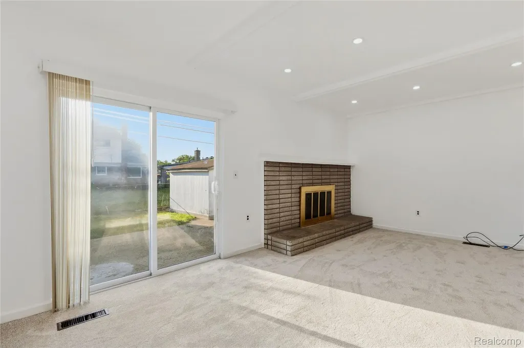 35074 Lana Lane Sterling Heights City MI 48312
