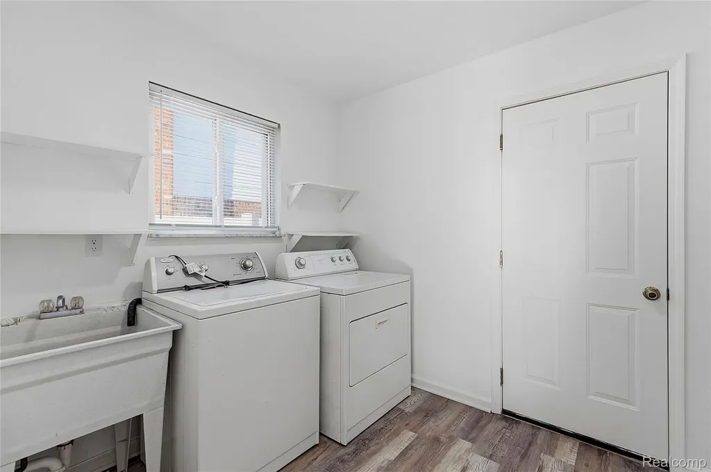 35074 Lana Lane Sterling Heights City MI 48312