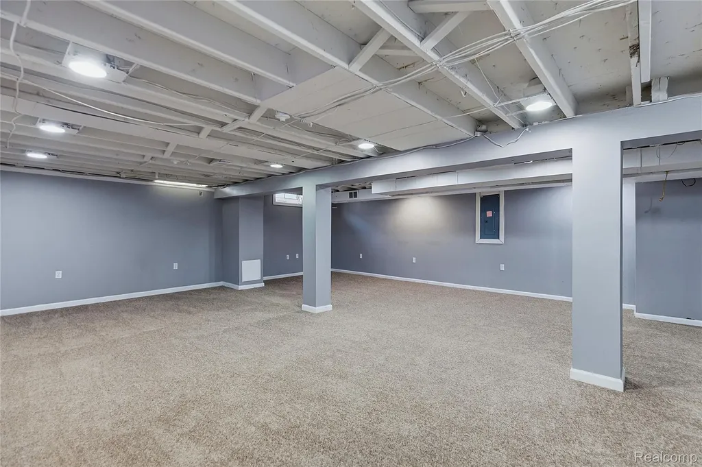 35074 Lana Lane Sterling Heights City MI 48312