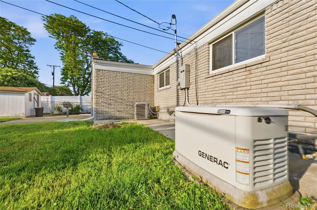 35074 Lana Lane Sterling Heights City MI 48312