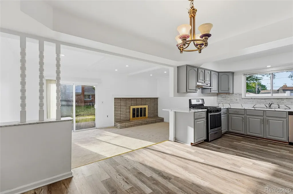 35074 Lana Lane Sterling Heights City MI 48312