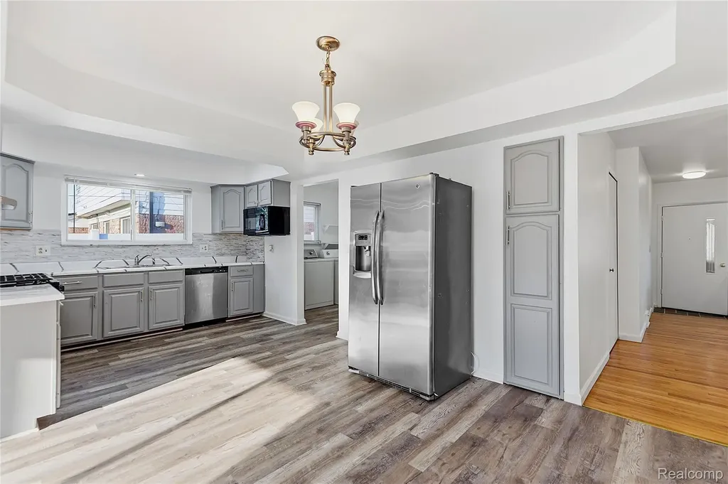 35074 Lana Lane Sterling Heights City MI 48312