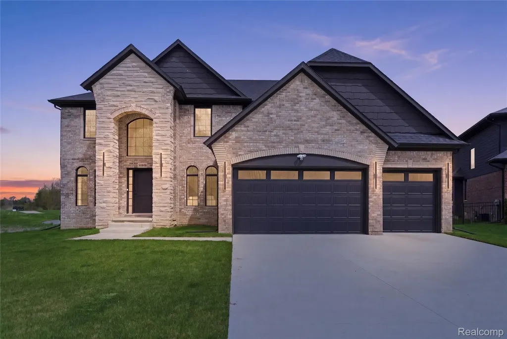 56056 Barnes Court Macomb Township MI 48042